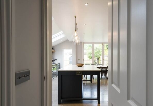 Handblown Ledbury clear glass pendant lights in a bespoke kitchen