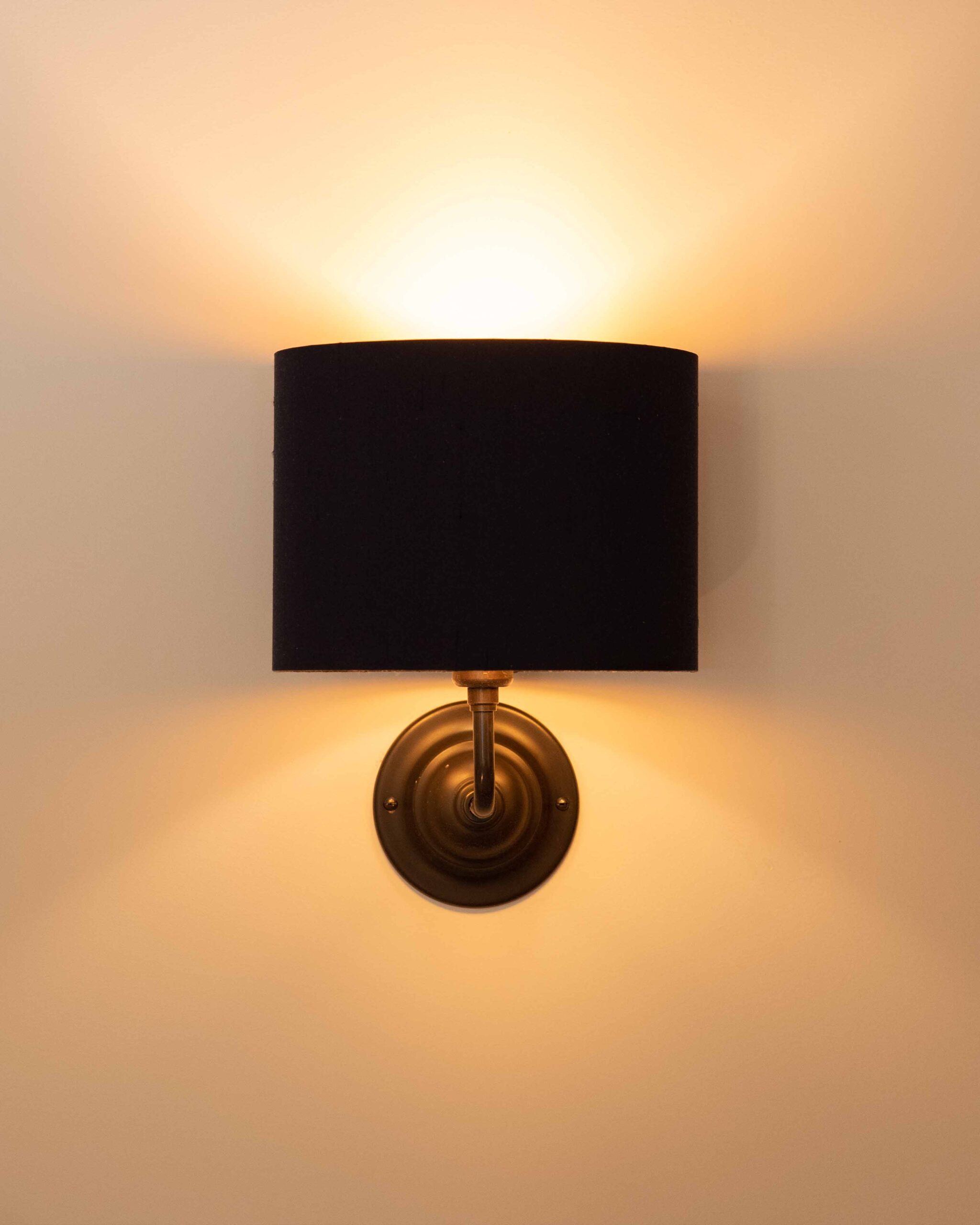 classic-wall-light-with-silk-shade